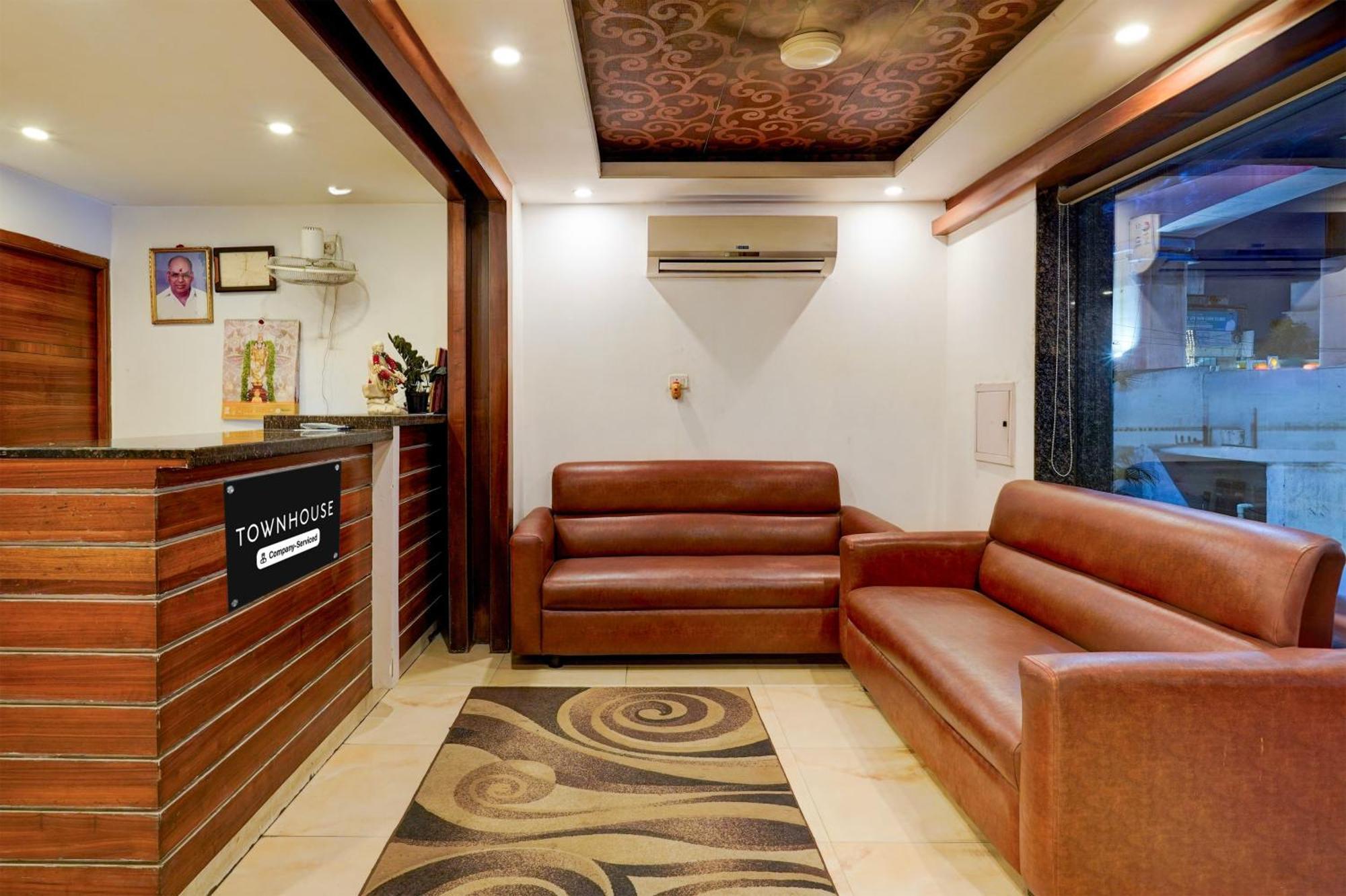 Super Townhouse Arcot Road Near Kauvery Hospital Madrás Exterior foto
